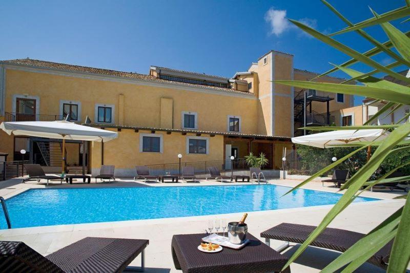 Hotel Palazzo Marzano Briatico Eksteriør billede
